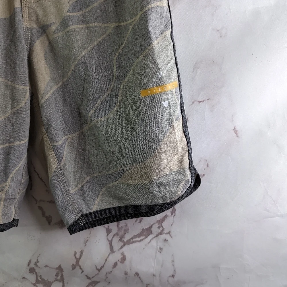 Vissla Swim Trunks Mens 28 Gray Yellow Swim Board Shorts Lace Up Swimming